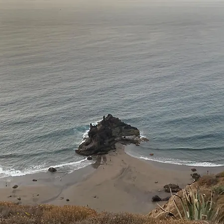 Feriehus Casa Amarilla De Playa Benijo *