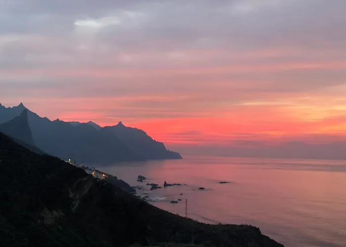 Casa Amarilla De Playa Benijo Hébergement de vacances *