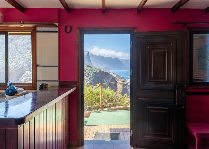 Casa Amarilla De Playa Benijo Almaciga